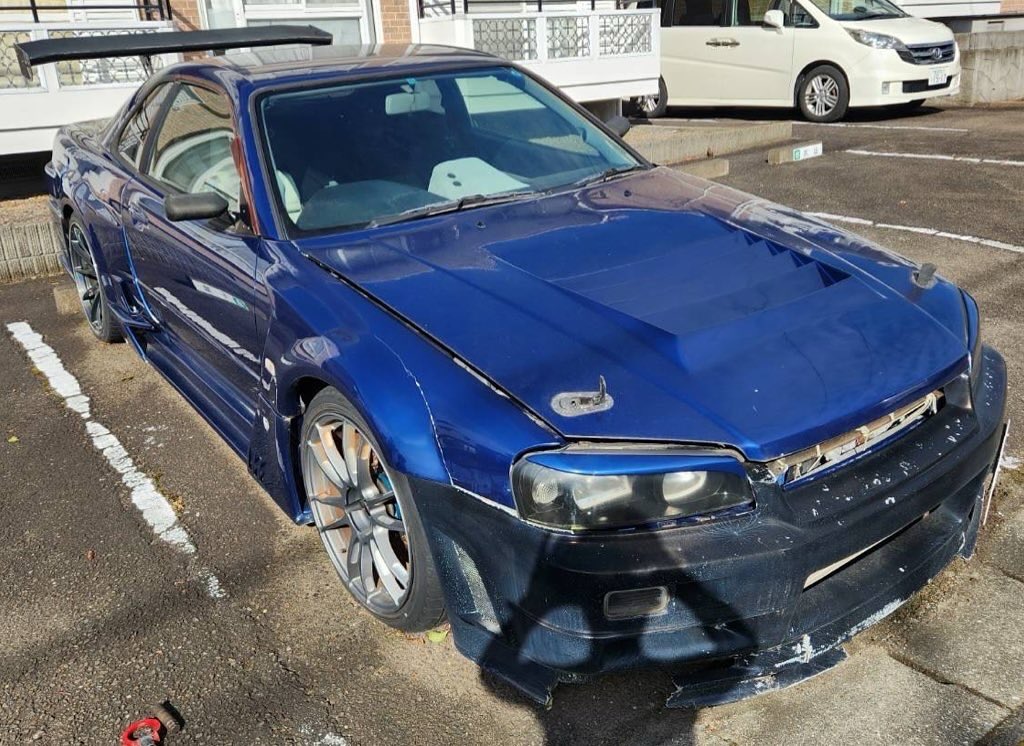 スカイライン事故車